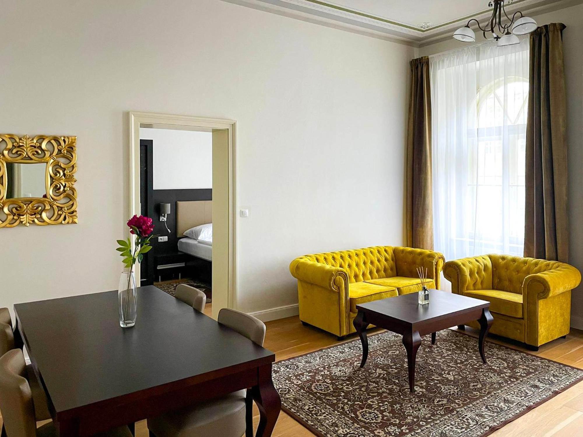Residence Le Theatre 마리안스케 라즈네 외부 사진